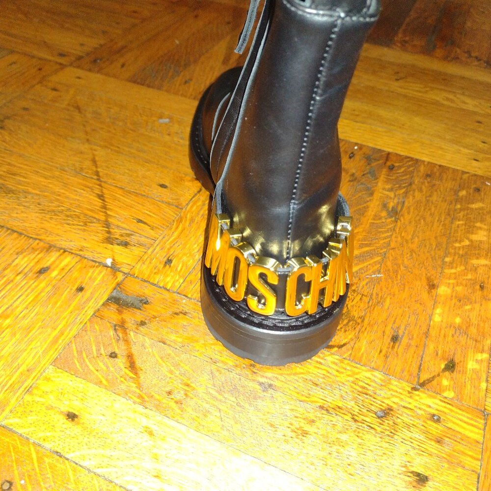 Moschino leather black booties